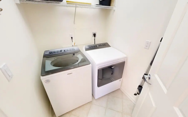 Silver Beach 1006w 4 Bedroom Condo