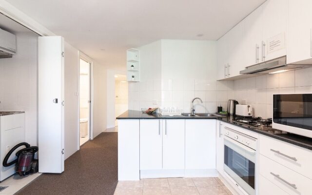 Good location apartment darling harbour