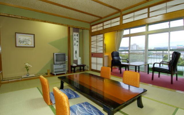 Izunagaoka Onsen Kona Honten
