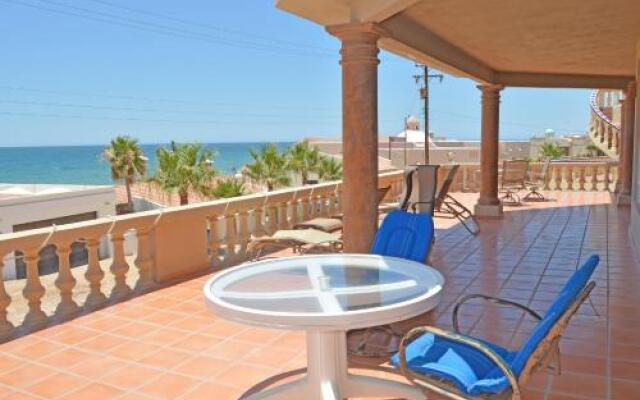 Casa de Paraiso by RedAwning