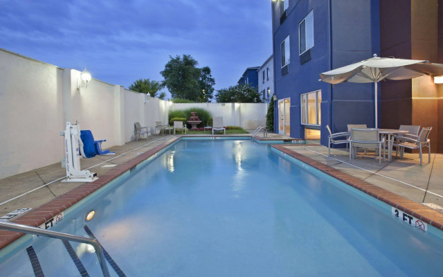 Springhill Suites By Marriott Metro Center