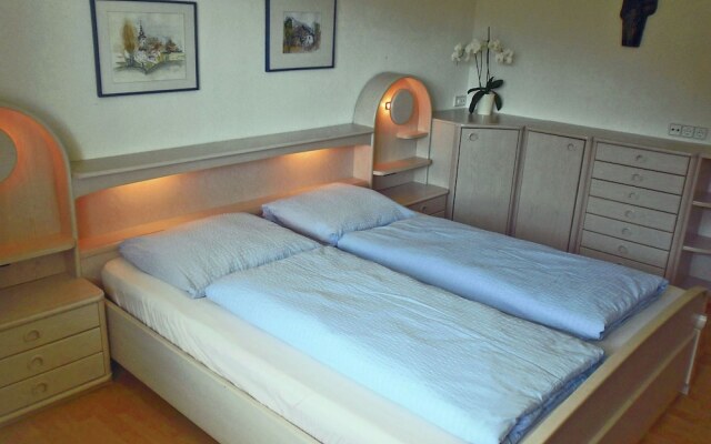 Cozy Apartment In Oberperfuss Near Ski Area