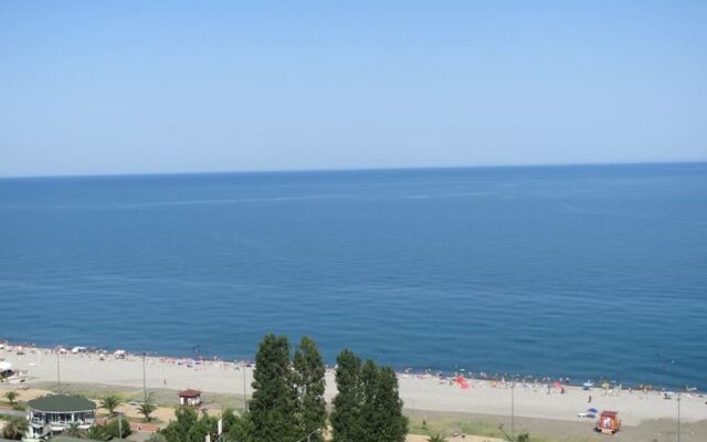 Апарт-отель Silk Road Sea Towers Batumi