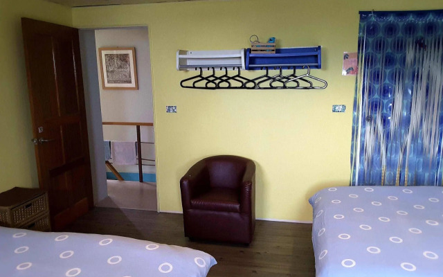 86 Guest House