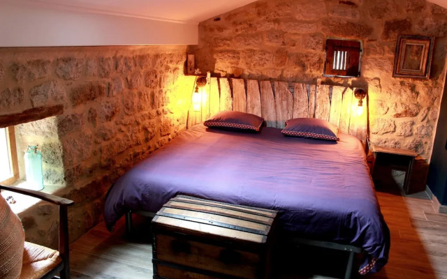 Le Pressoir De La Deveze