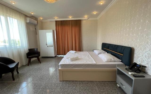 Hotel Carleone