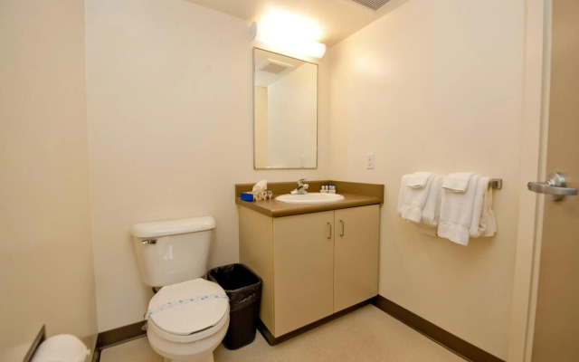 Residence & Conference Centre - Kamloops