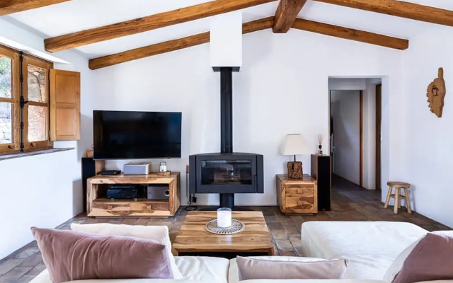 U Caseddu in Sotta With 2 Bedrooms and 1 Bathrooms