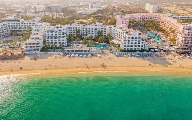 Beachfront Penthouse by Pueblo Bonito