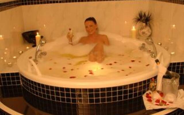 Villa Rose Hotel & V Spa