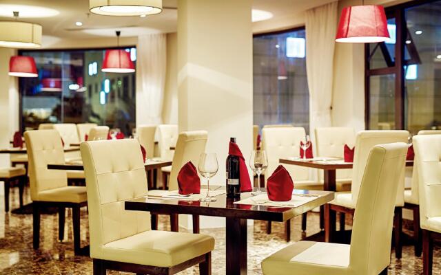 Sofia Suite Hotel Danang