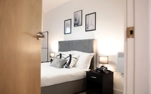 Manchester - 2-bed Apartment - Sleeps 4 - Wifi