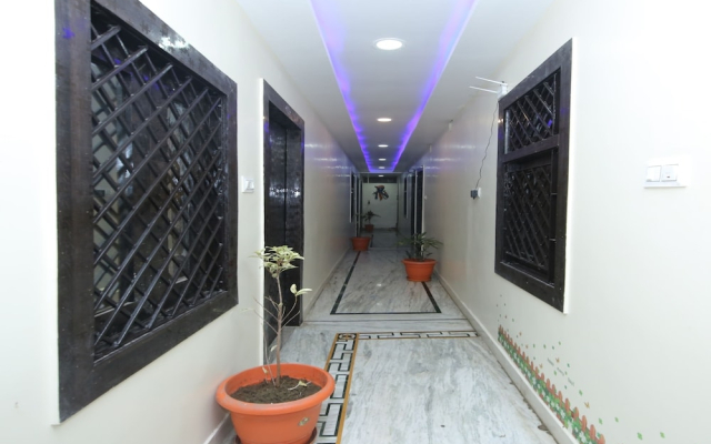 OYO 82328 Green Valley Inn