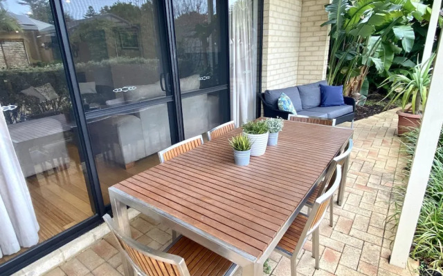 Baudins Bed & Breakfast - Adults Only