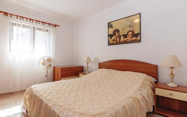Nice Home in Pag With Wifi and 2 Bedrooms