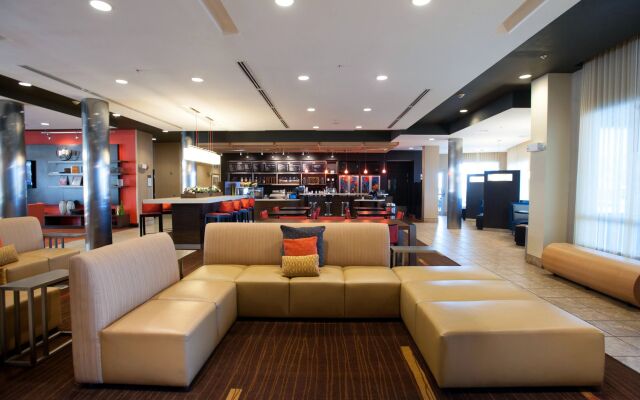 Courtyard by Marriott Evansville East