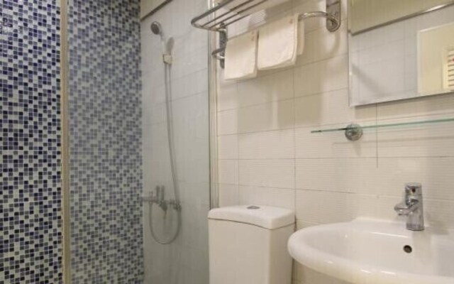 Xinyu Holiday Inn