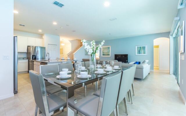 Solterra - 6116 Broad Oak Drive