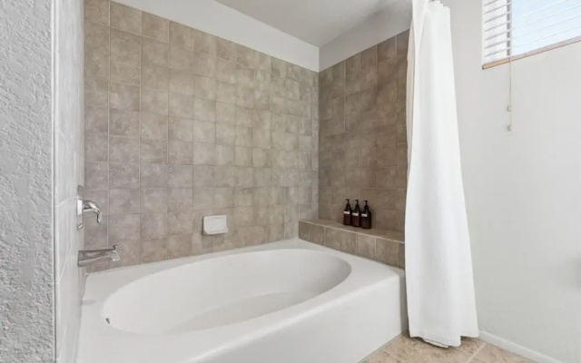 Saguaro Lodge Luxury comfort in Tucson