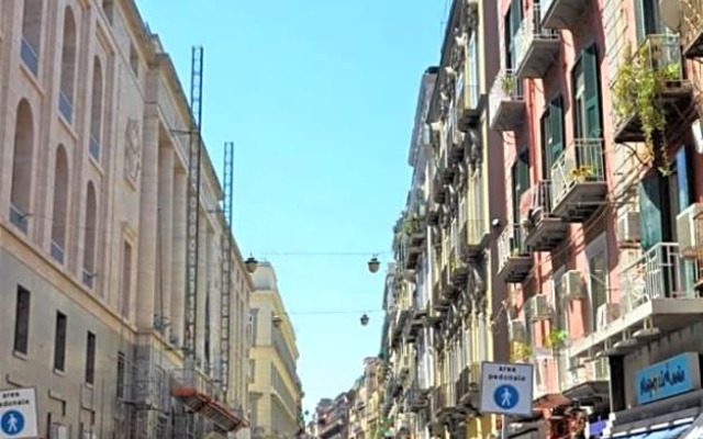 Napoli Via Toledo