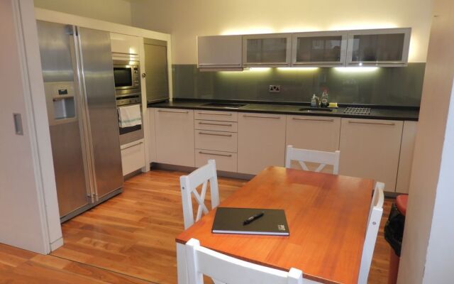 Oxford Street Apartment