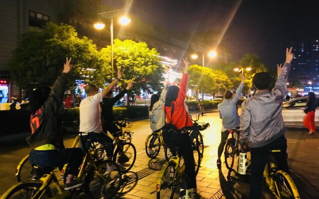 Chengdu Dreams Travel International Youth Hostel