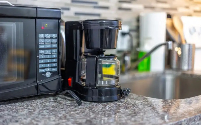 Bright 1BR Apt in Niagara Falls and Scenic Stay