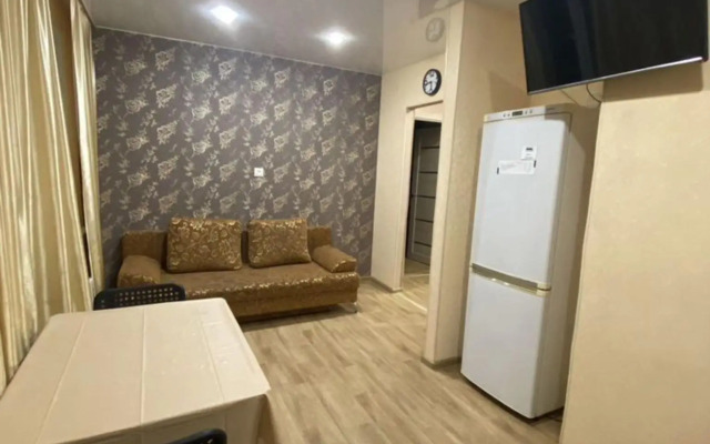 Желтый Нарцисс на улице Пархоменко