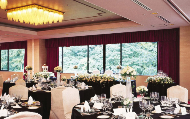 Royal Hotel YAMANAKA ONSEN KAJIKASO