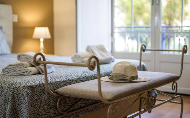 Oura Sunrise II Apartment by Stay-ici, Algarve Holiday Rental