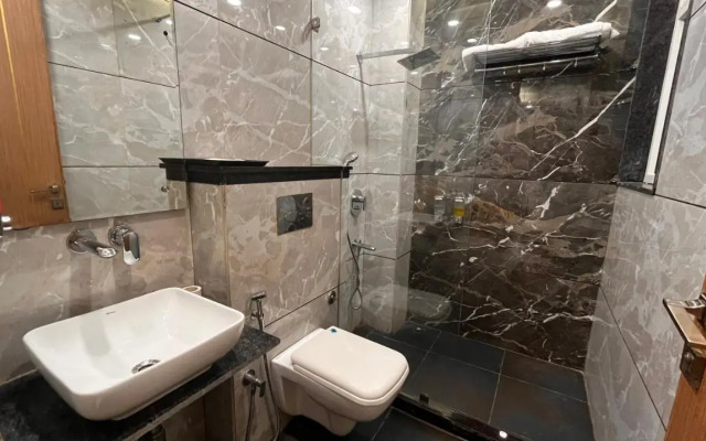 Hotel Keshav Residency - Medicity Gurugram, near Medanta Hospital