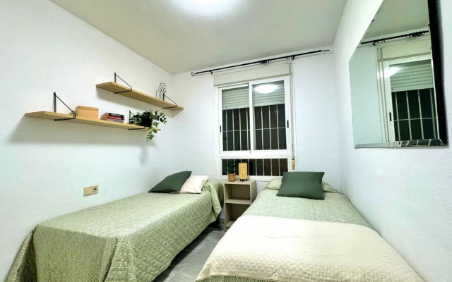 Carihuela Playa Los Nidos 1