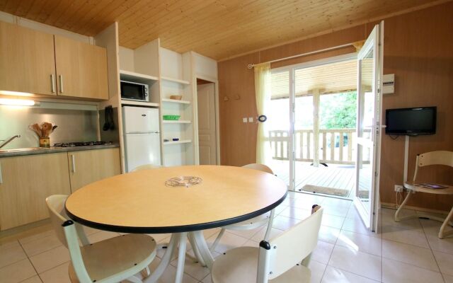 Chalet With 3 Bedrooms in Gravières, With Wonderful Mountain View, Poo