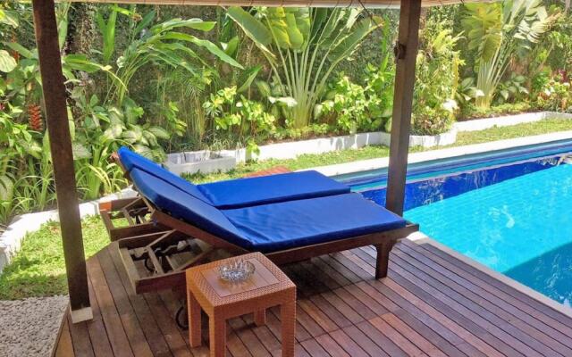 3 Bedroom Authentic Villa In Canggu