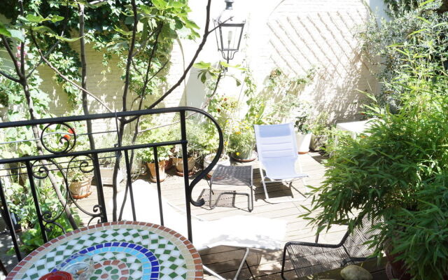 The Captaincy Guesthouse Brussels