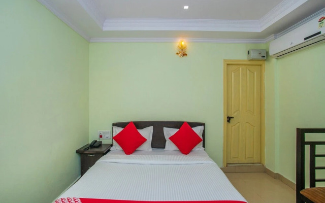OYO 25121 Bns Lodge