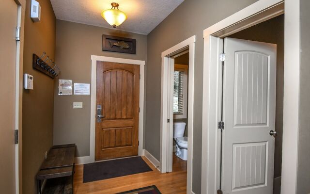 Breathe Easy 5 Bedroom Townhome