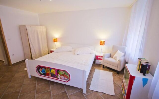 Jerry & Oli's Apartments
