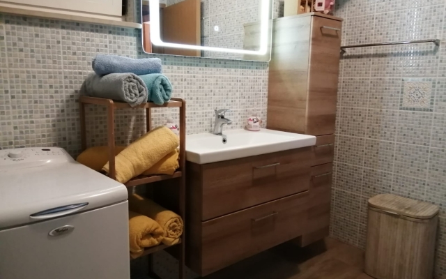 Holiday house Mare - open pool and pool for children: Kastel Novi, Riviera Split