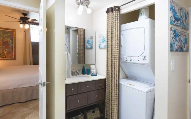 Hale Mahina #b102 1 Bedroom Condo by RedAwning