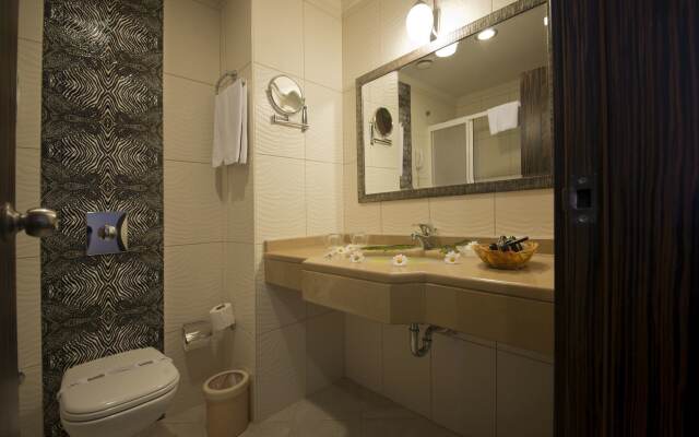 Aydinbey King's Palace & Spa -Ultra All Inclusive