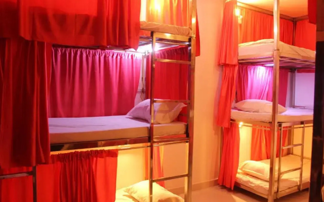Sunset Backpackers Hostel
