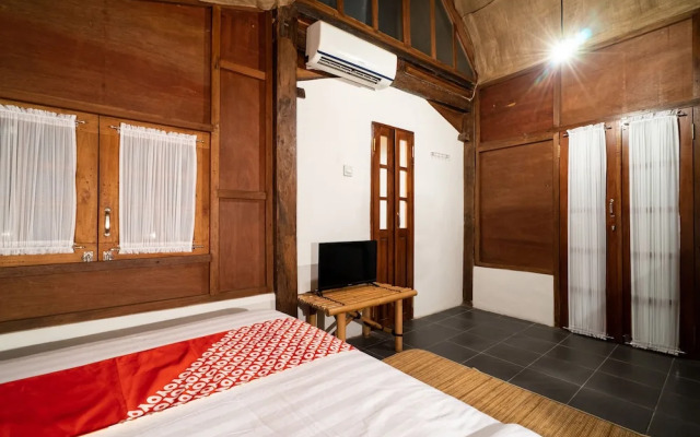 OYO 2393 Putroyono Homestay