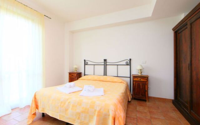 House Oak Pitigliano 13611