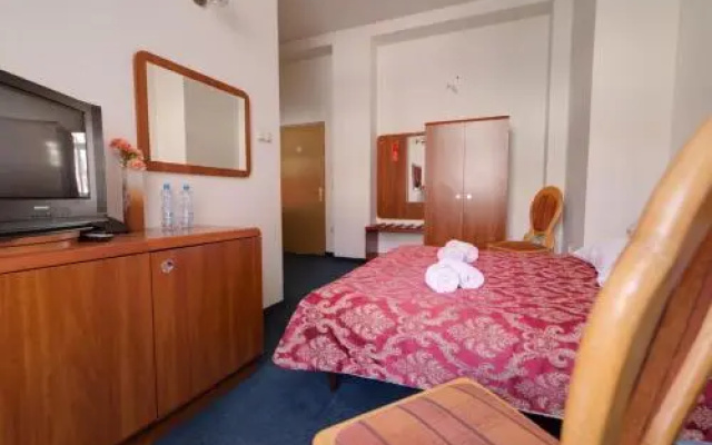 Hotel Renesans