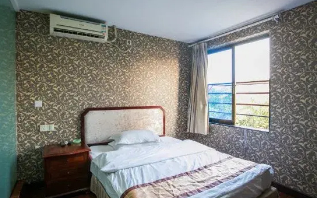 Shaoxing XIANGLV Business Hotel