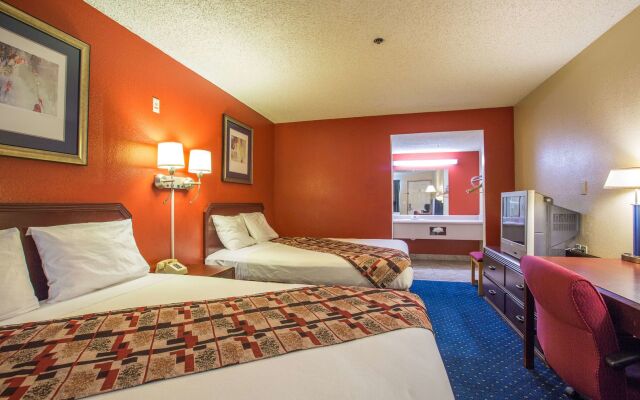 University Inn Fresno