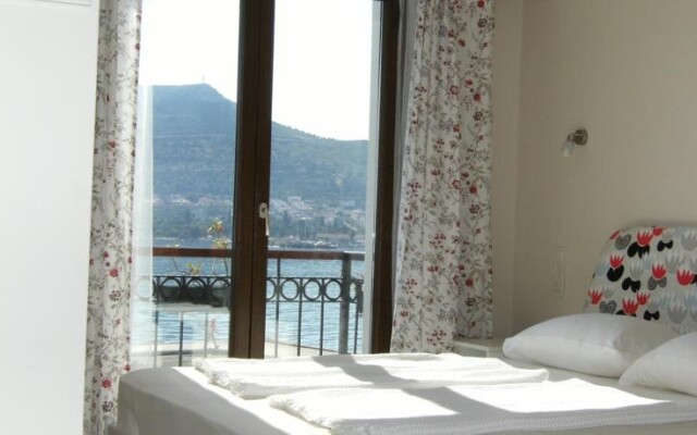 Nemrut Bay Otel