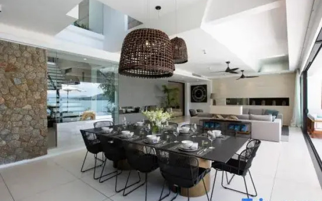 Syrah 3-Bedroom Beachfront Villa in Koh Samui