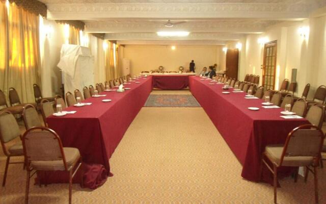 Hotel Mayfair Lahore